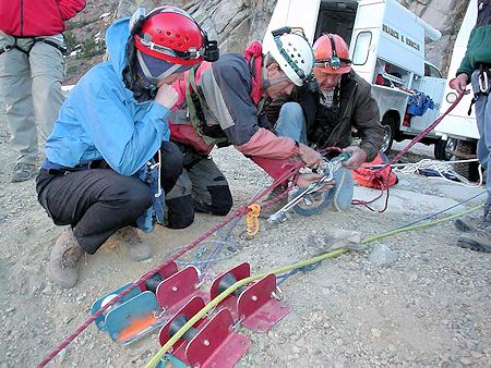 Anne, Jeff and Jim reviewing the braking setup - Walt Matell Photo