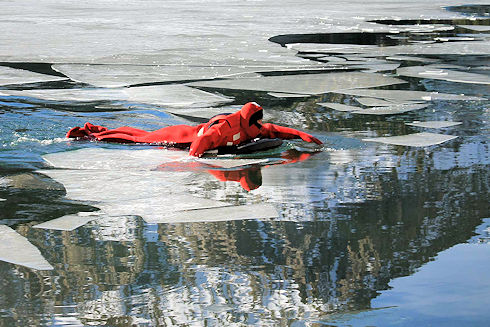 Lake Ice Rescue Training at Lundy Lake